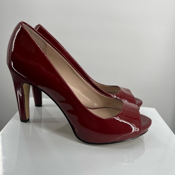 Franco Sarto Heels Ladies Size 7.5M - Picture 2 of 7